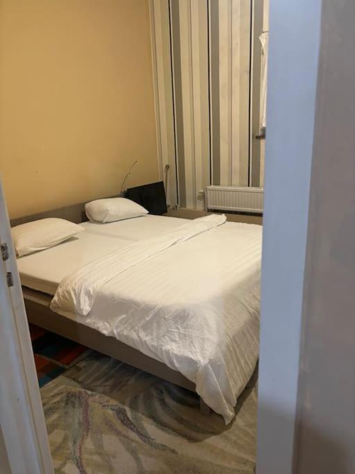For Rent * Brussel